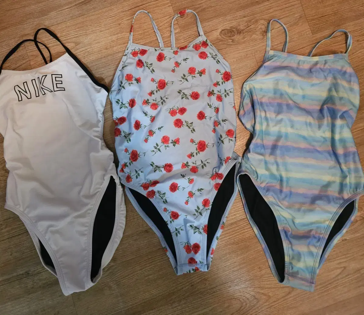 Pisces Bikini Swimsuit Flower Tube Top Skirt Set on Bunjang Pisces Bikini Swimsuit Flower Tube Top Skirt Set on Bunjang